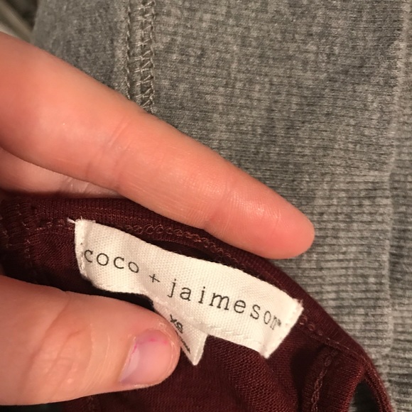 Coco + Jaimeson off the Shoulder Top size XS - Picture 6 of 8